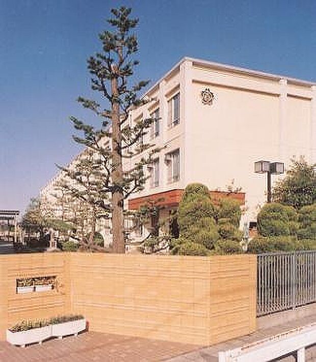 名古屋市立大森小学校(約700m)