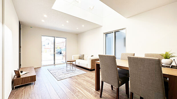 【リビング 同一仕様】■リビングを見渡せる対面式キッチンだからお子様がいても安心