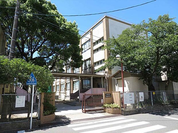 港北中学校（約1,340m・徒歩17分）