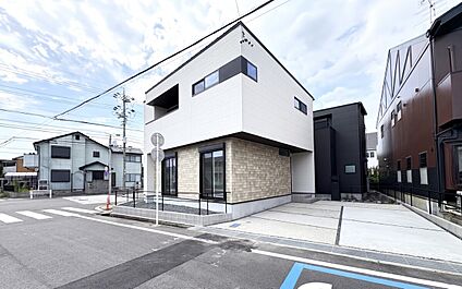 現地外観写真　B号棟
