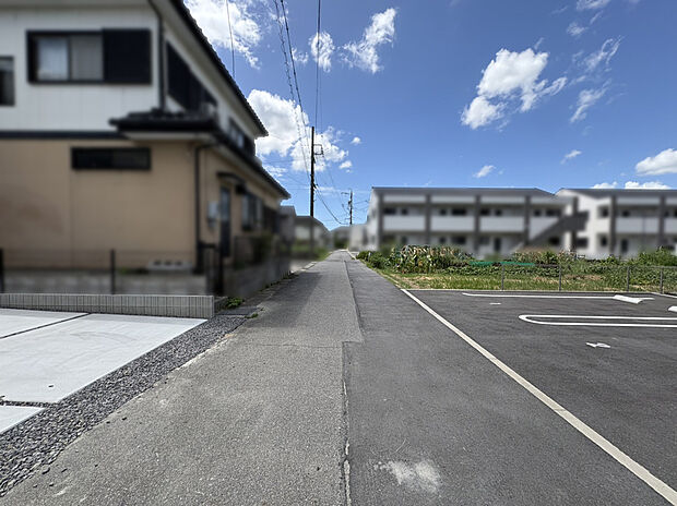 【道路写真　北西側3.3m】■2026年8月撮影