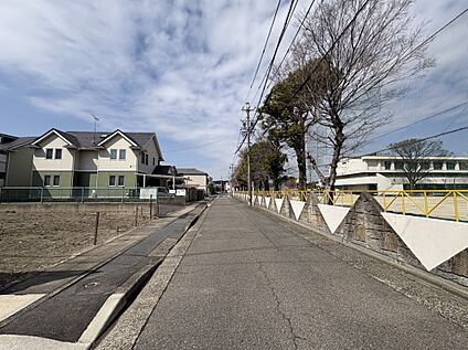 前面道路（2026年3月撮影）