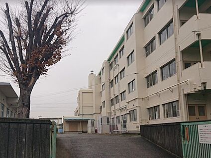 春日井市立大手小学校 660m