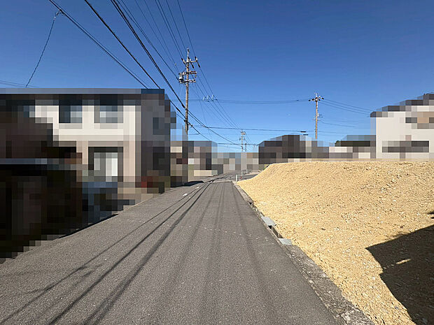 【前面道路（2026年3月）撮影】西側公道幅員約6.0ｍ