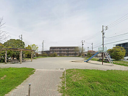 寺本新町2号公園 350ｍ(徒歩5分)