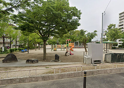 成願寺公園 230m(徒歩3分)