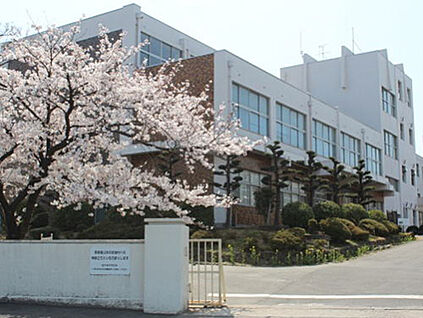 東海市立富木島中学校 880ｍ(徒歩11分)