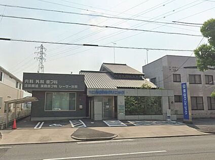 青山クリニック 900m