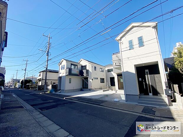 ≪内覧以外にも資金計画やライフプランに寄り添ったご提案をいたします♪≫
子育て家族にもおすすめ☆ららテラス北綾瀬へ自転車8分・スーパー歩3分、コンビニ/ドラッグストア歩4分！