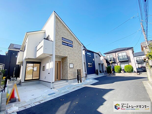 ≪内覧以外にも資金計画やライフプランに寄り添ったご提案をいたします♪≫
床暖房を採用した明るいリビングダイニングは、家族が自然に集まる寛ぎの場になりそう♪