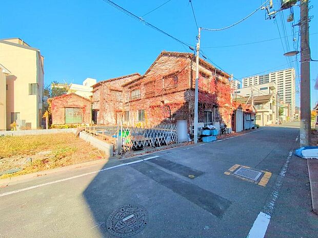 JR常磐線「南千住」駅まで徒歩15分♪
東武伊勢崎線「東向島」駅まで徒歩18分♪
現地ご案内は便利なネット予約も可能です！お気軽にお問い合わせください♪