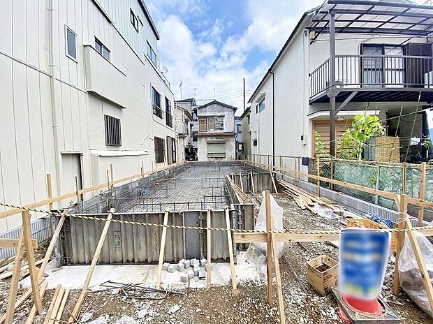 ≪内覧以外にも資金計画やライフプランに寄り添ったご提案をいたします♪≫小中学校、複数スーパーが徒歩10分圏内に揃う、ご家族みんなが暮らしやすいエリアです♪是非現地をご確認ください!