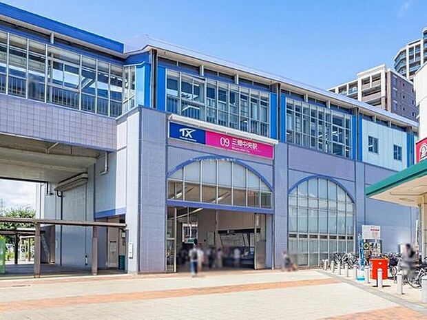 つくばエクスプレス「三郷中央」駅バス10分「下新田」停歩3分!JR常磐線「金町」駅、「松戸」駅からもバスがあります!2路線利用可能です♪