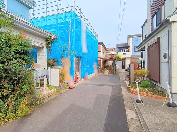 【前面道路含む現地写真】≪見学予約ができます！≫
現地をご覧いただきながら、住まいの夢をお聞かせください♪