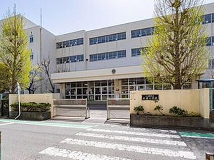 八潮市立大原小学校 750m(徒歩10分)