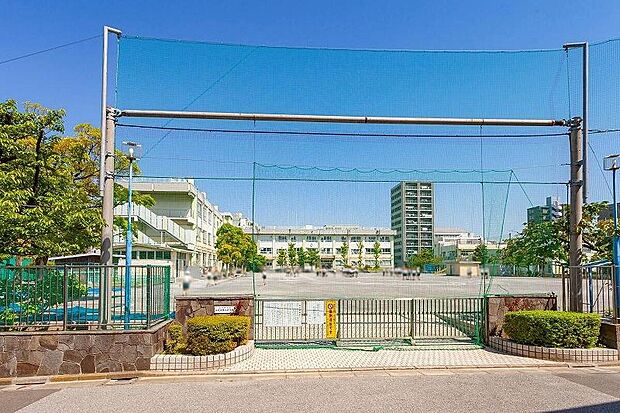 江戸川区立一之江第二小学校(約800m)