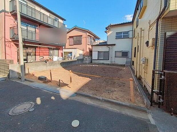 【現地外観写真】≪見学予約ができます!≫
これから徐々に家の骨組みが出来上がっていきます。どんな家が建つのか楽しみですね♪