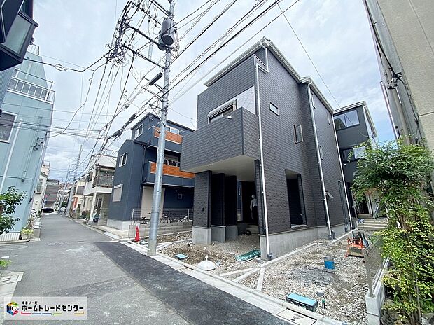 【現地外観写真】≪見学予約可能！≫
保育園・中学校やスーパーが徒歩10分圏内に揃う暮らしやすいエリア☆