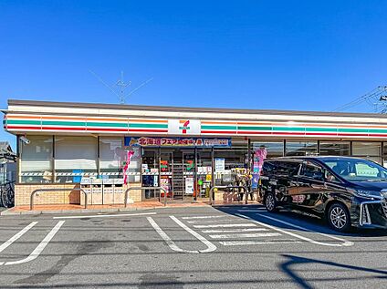 セブンイレブン足立古千谷本町3丁目店 500ｍ(徒歩7分)