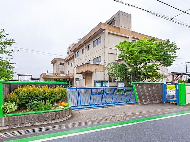 三郷市立南中学校（約850m）