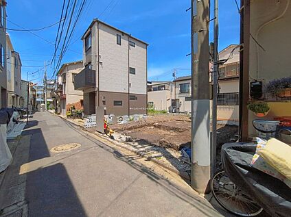 前面道路含む現地写真