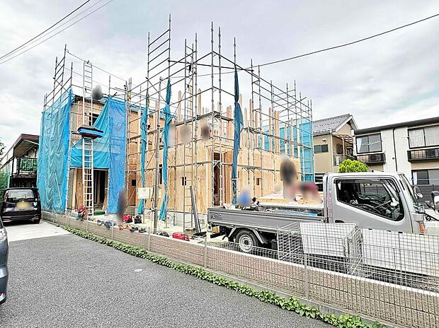 【現地外観写真】耐震等級3取得！震度7クラスの地震にも備えた安心の住まい。高断熱仕様と省エネ設備で、快適さと光熱費の節約を両立します♪＜現地（2026年6月）撮影＞