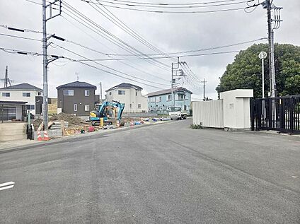 前面道路含む現地写真