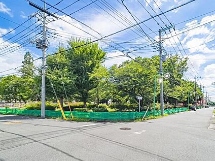 八潮中央公園 650ｍ(徒歩9分)