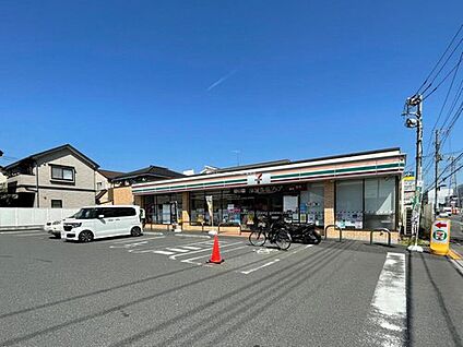 セブンイレブン八潮新町店 650m(徒歩9分)