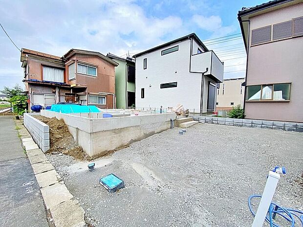 【現地外観写真】≪見学予約可能!≫利便性と自然、周辺環境の心地よさは写真や文章では伝えきれません。日々の動線や採光、周辺施設との距離感まで、ぜひ現地でご体感ください。