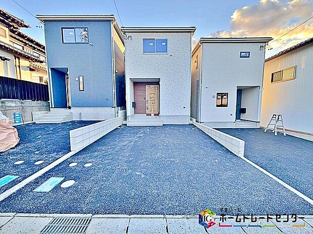 知立市新林町第４、全３棟
堂々完成しました☆
ぜひ現地にて、実際の建物・街並み・日当たり等ご確認下さい♪
お問い合わせはお気軽に☆