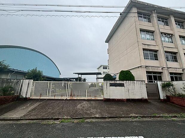 春日井市立岩成台西小学校まで450m