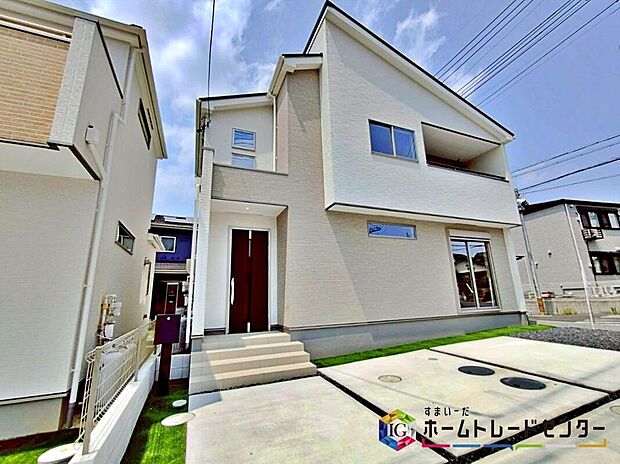 【現地外観写真】瀬戸市坂上町２棟（写真２号棟）
完成済み物件につき、ご案内可能です☆
ぜひ現地にて、実際の建物・街並み・日当たり、住宅の構造や設備仕様など、いつでもお気軽にお問い合わせ下さい♪