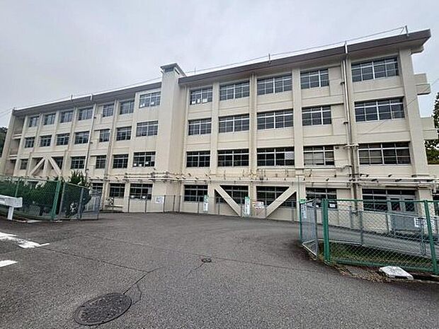 春日井市立高座小学校(約1,400m)
