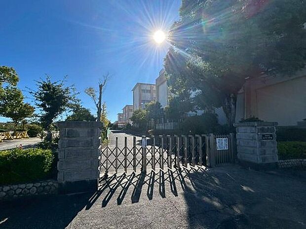 刈谷市立東刈谷小学校（約1,400m）