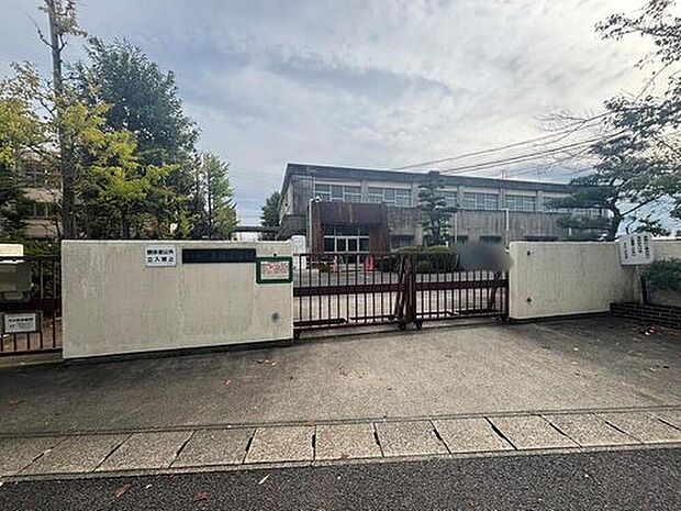 小牧市立本庄小学校(約980m)