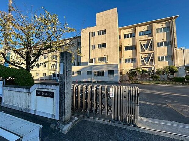 刈谷市立富士松南小学校(約1,100m)