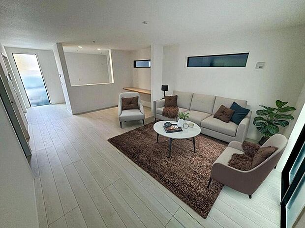 【リビング】3号棟
対面式キッチン仕様の広々20.1帖の明るいリビング♪
キッチンの前にはカウンタースペースが付いています♪
※家具をCGで加工しています。家具付き販売ではございません。