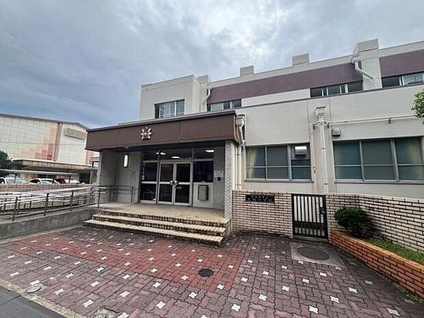 名古屋市立光城小学校（約123m）