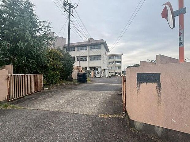 春日井市立坂下小学校（約503m）