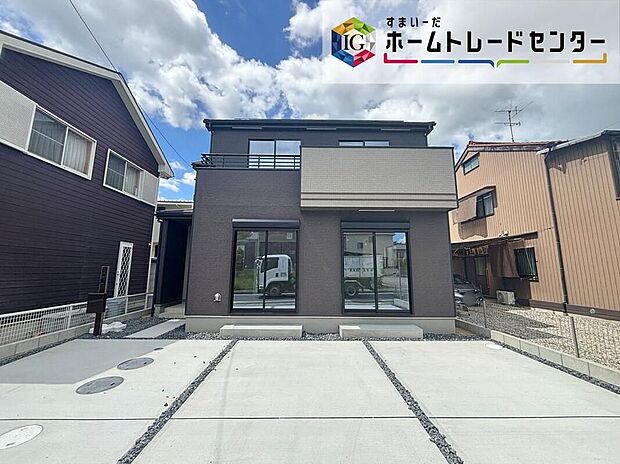 【現地外観写真】瀬戸市東安戸町　限定１棟堂々完成しました☆ご案内可能です♪並列３台駐車可能、南側道路で日当たり良好♪お問い合わせはお気軽に、ホームトレードセンター株式会社まで！