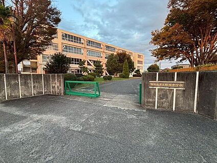 春日井市立松原中学校 2880m(徒歩36分)