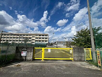 尾張旭市立東中学校 1960m(徒歩25分)