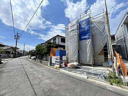 販売現地