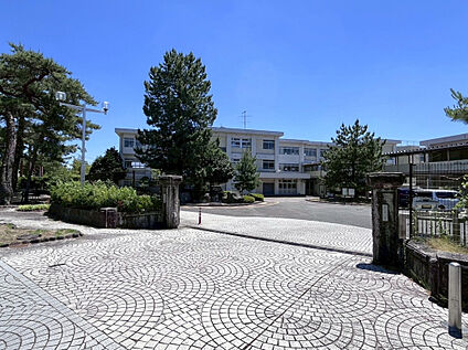青木小学校 450m