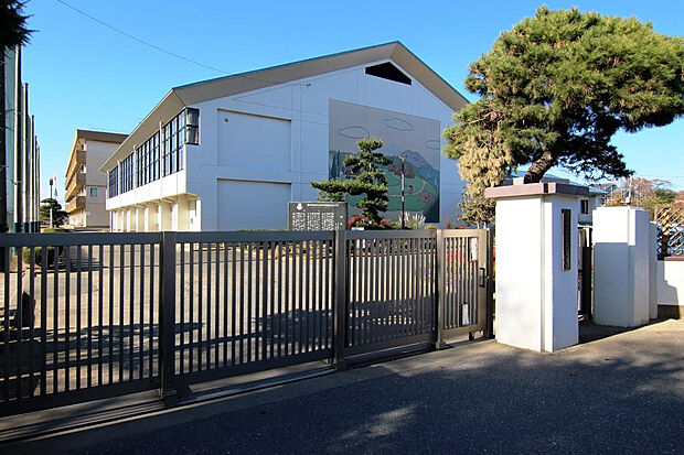 土浦第四中学校（約1,200m）