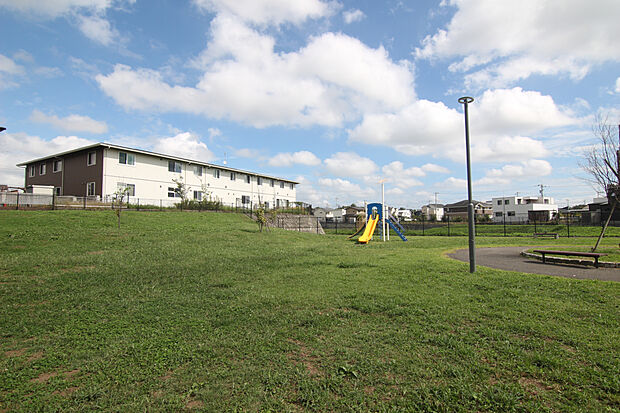 春風台北公園（約273m）