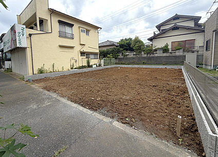 販売現地