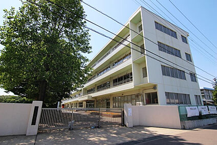 牛久第三中学校 2200m