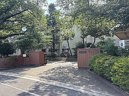 千葉市立緑町中学校 1224m